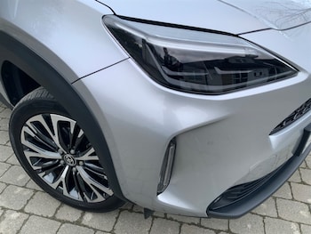 Used Toyota Yaris Cross 2023 for sale - 77648460: Photo