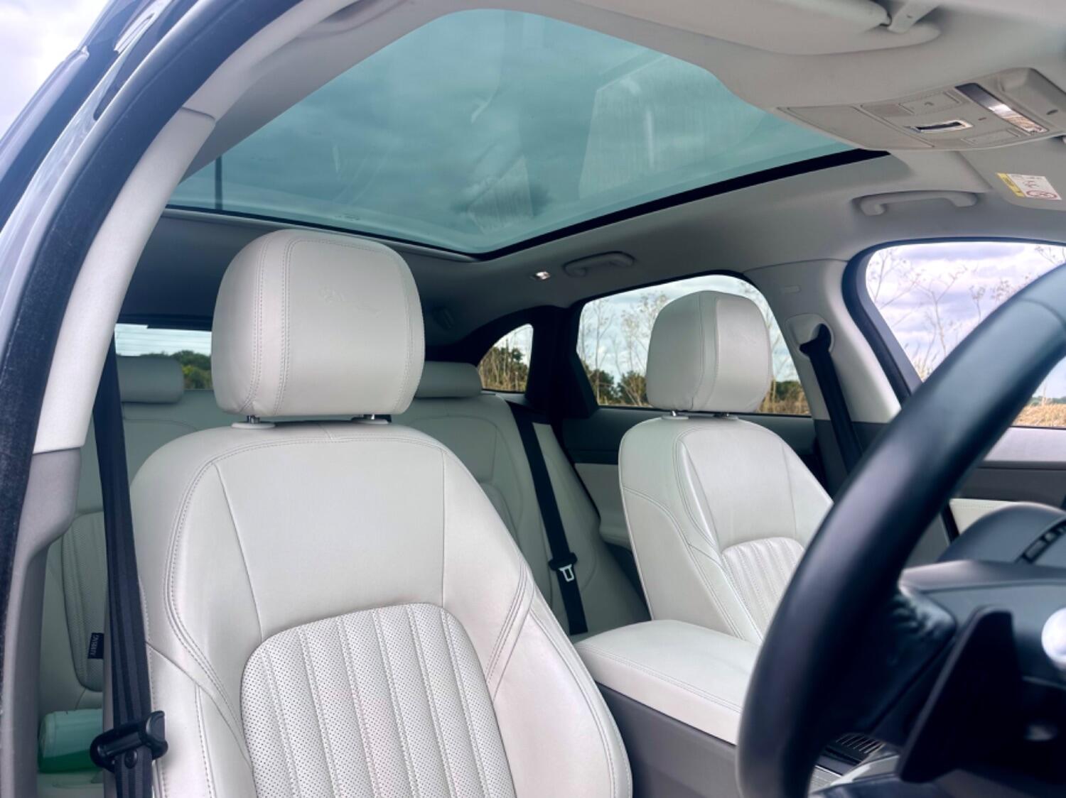 Used Jaguar F-Pace 2017 for sale - 76605809: Photo 14