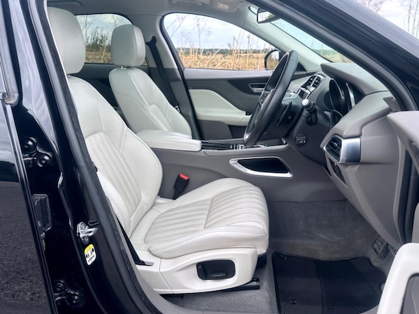 Used Jaguar F-Pace 2017 for sale - 75618278: Photo 13