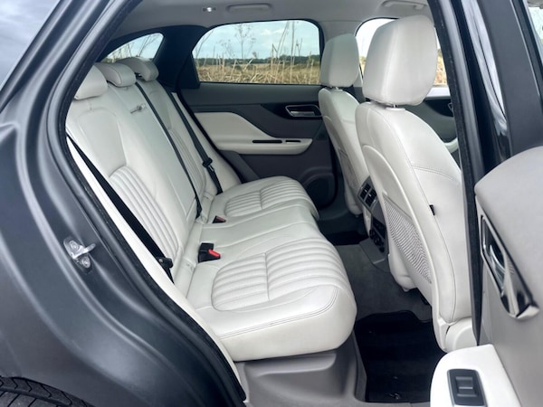 Used Jaguar F-Pace 2017 for sale - 75618278: Photo 15