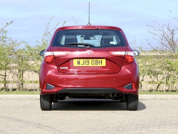 Used Toyota Yaris 2019 for sale - 77921346: Photo