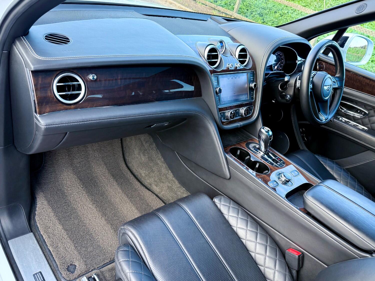 Used Bentley Bentayga 2018 for sale - 76713158: Photo 10