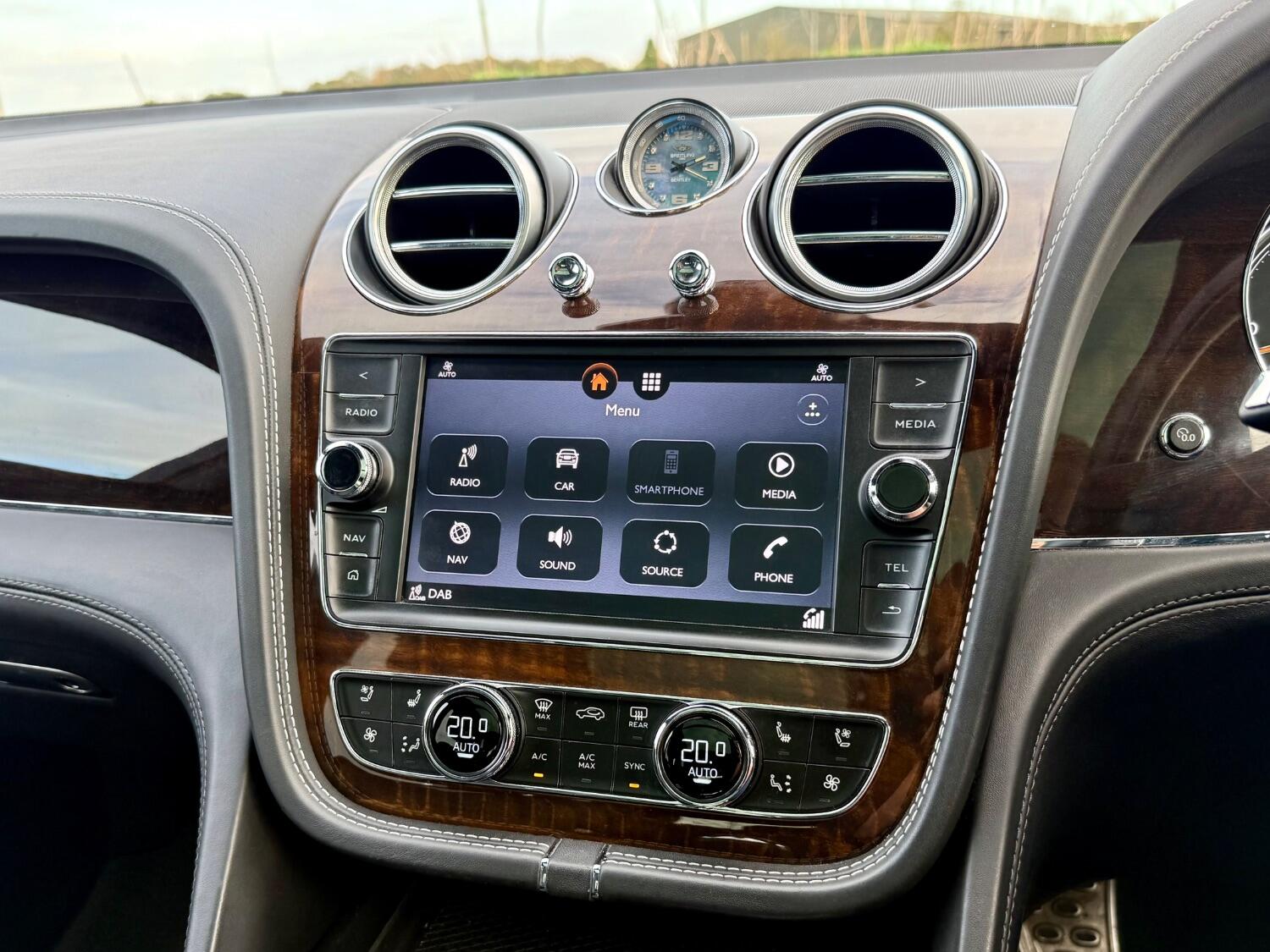 Used Bentley Bentayga 2018 for sale - 76713158: Photo 17