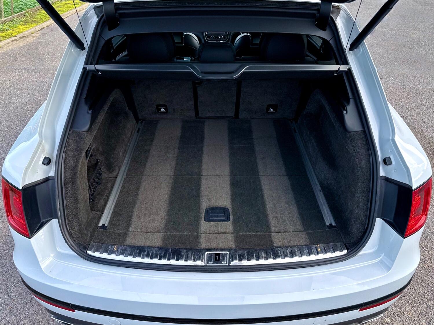 Used Bentley Bentayga 2018 for sale - 76713158: Photo 21