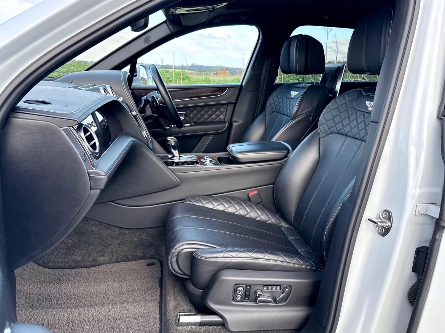 Used Bentley Bentayga 2018 for sale - 76713158: Photo 9