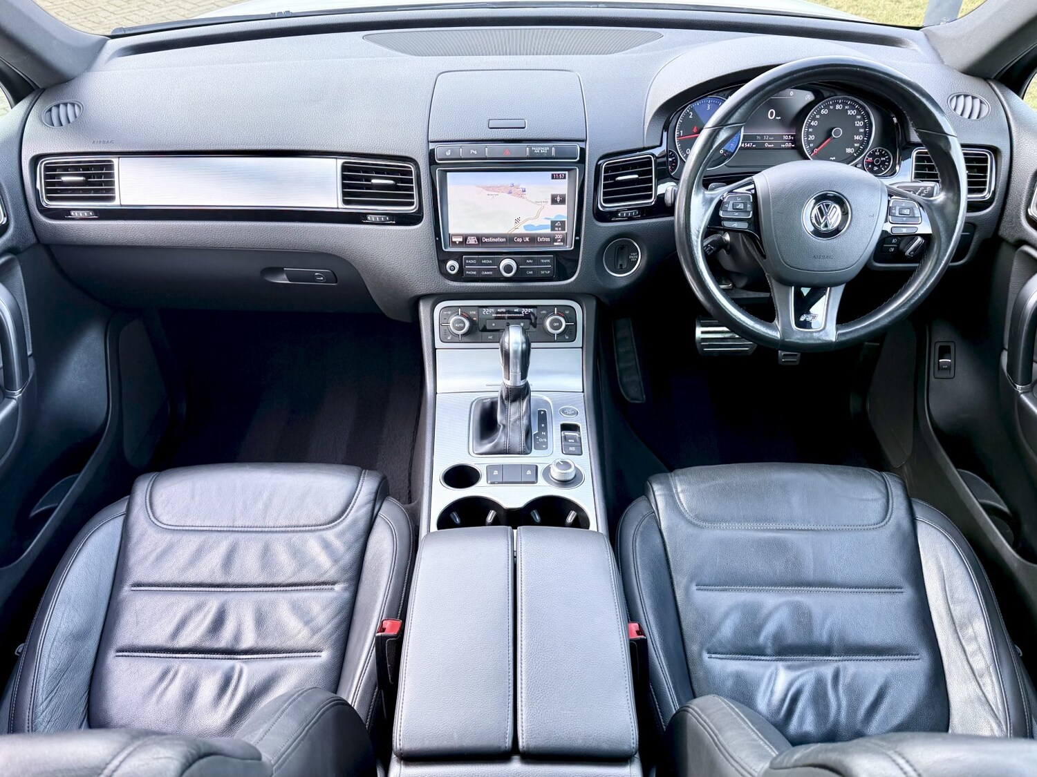 Used Volkswagen Touareg 2015 for sale - 77487251: Photo 11