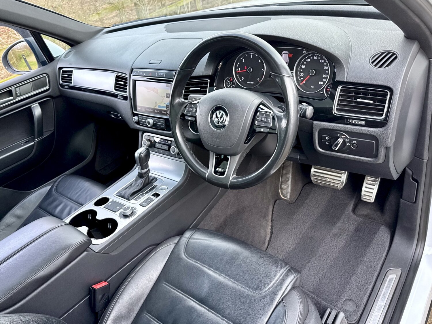 Used Volkswagen Touareg 2015 for sale - 77487251: Photo 12