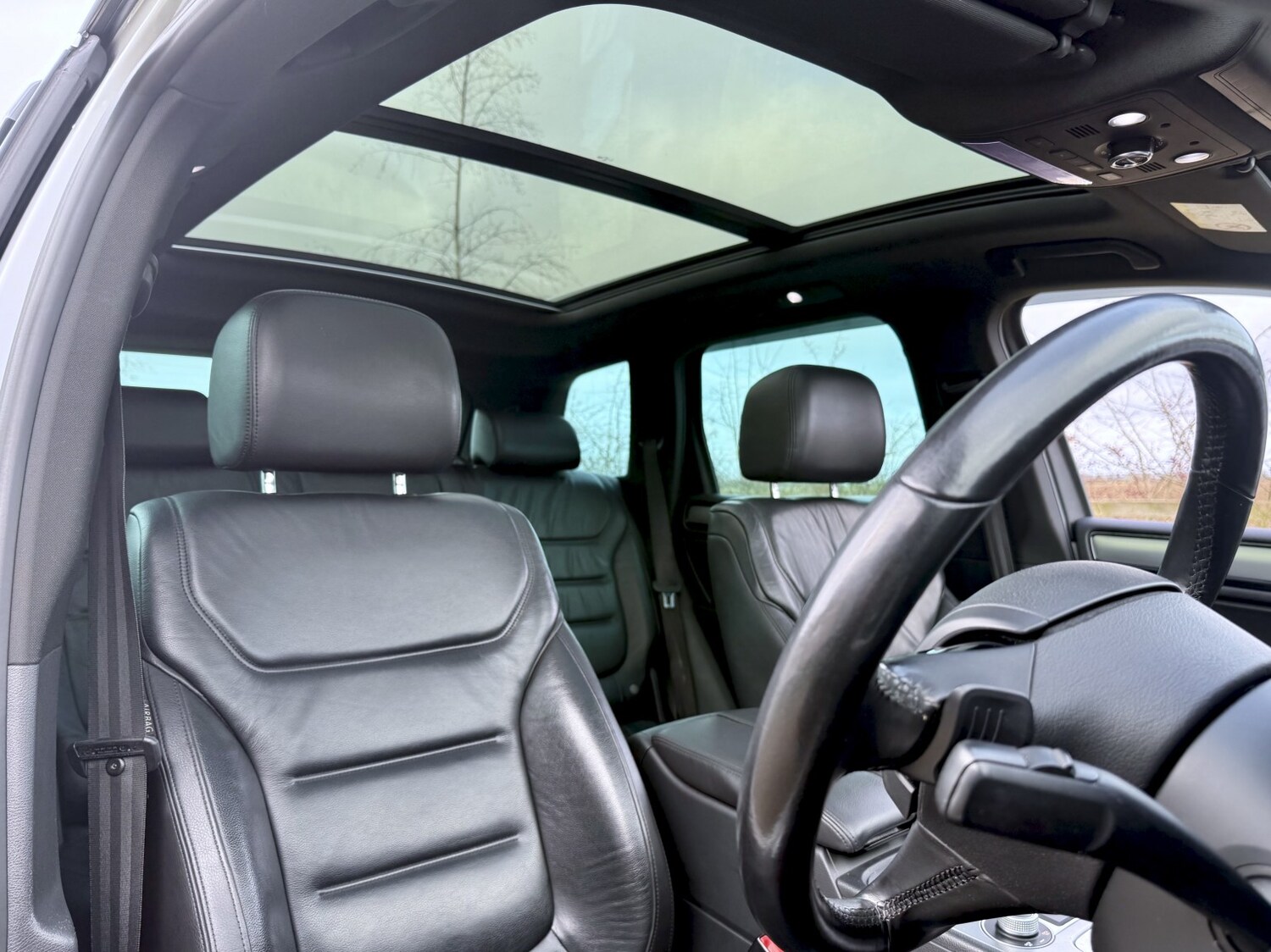 Used Volkswagen Touareg 2015 for sale - 77487251: Photo 14