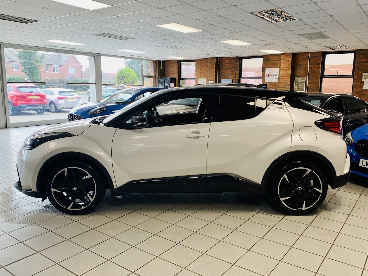 Used Toyota C-HR 2022 for sale - 78145816: Photo 10