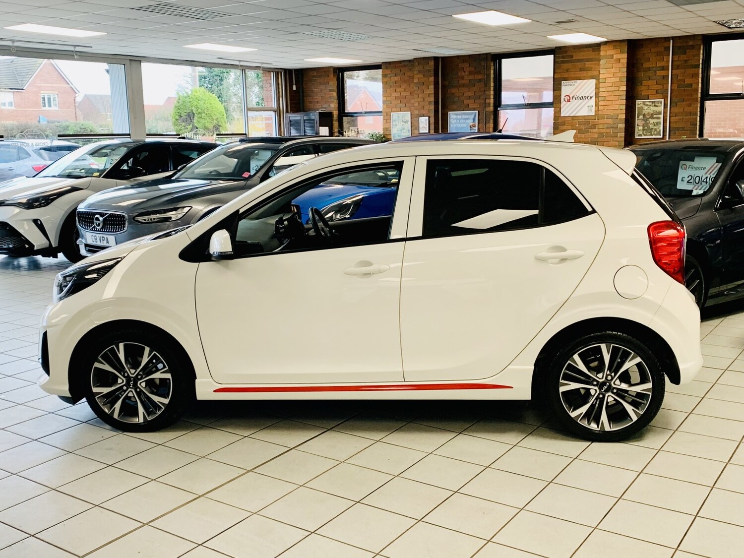 Used Kia Picanto 2023 for sale - 77844990: Photo 10