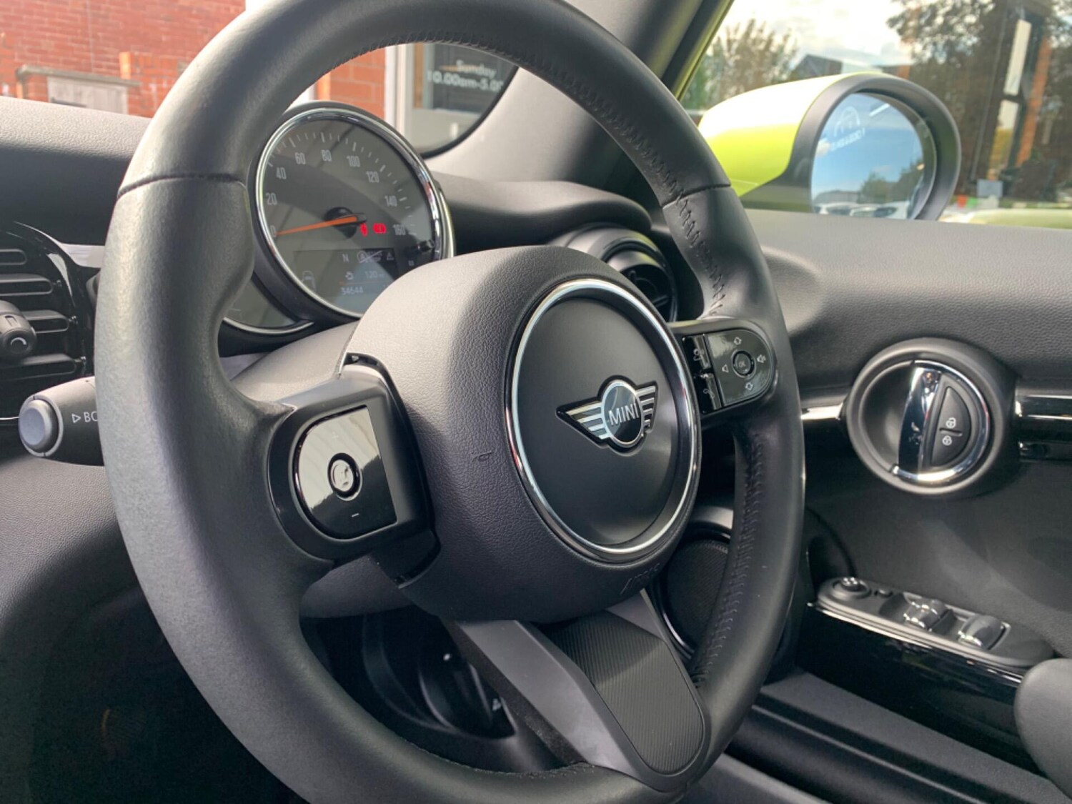 Used MINI Convertible 2021 for sale - 77844671: Photo 13