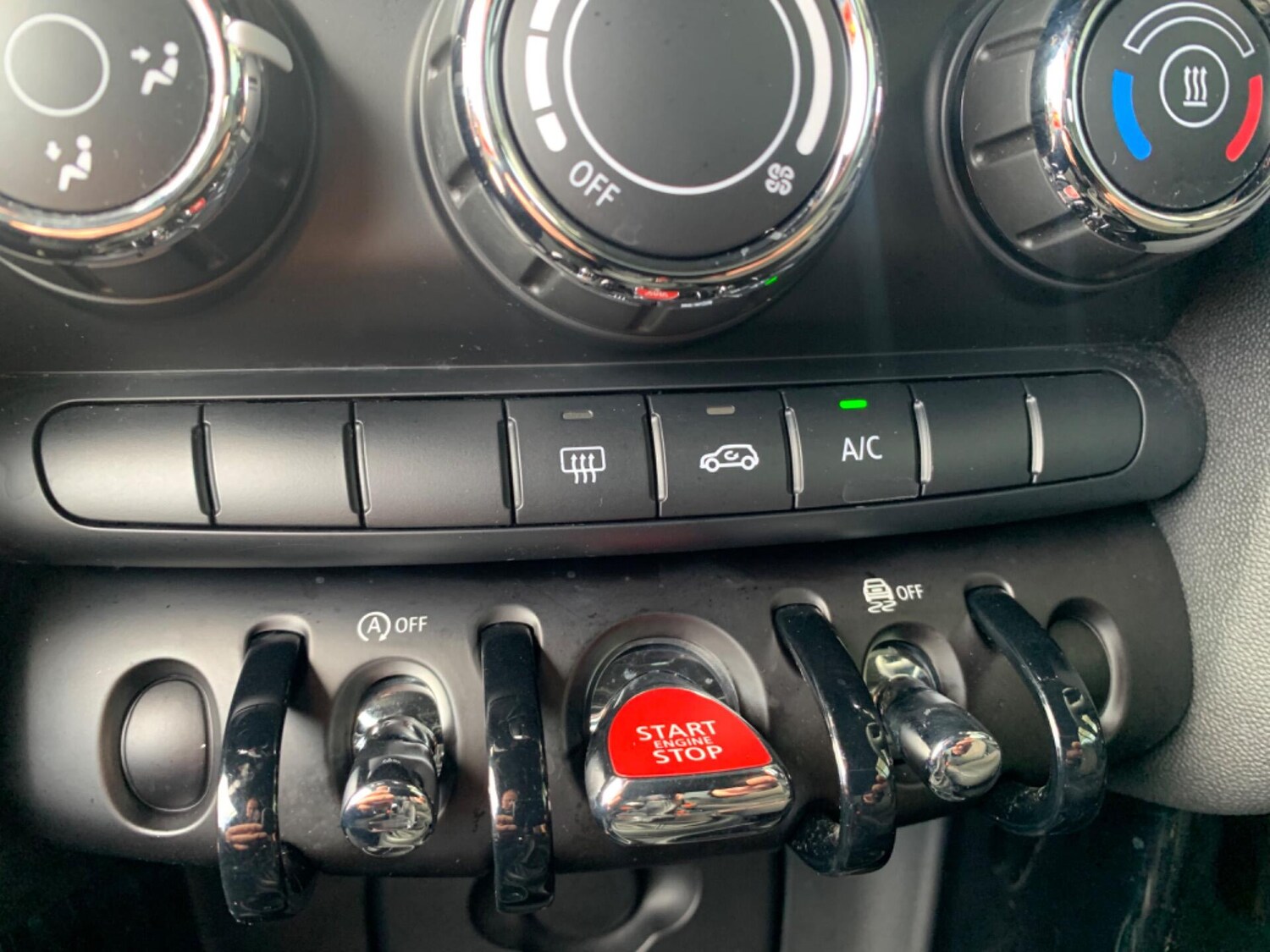 Used MINI Convertible 2021 for sale - 77844671: Photo 17