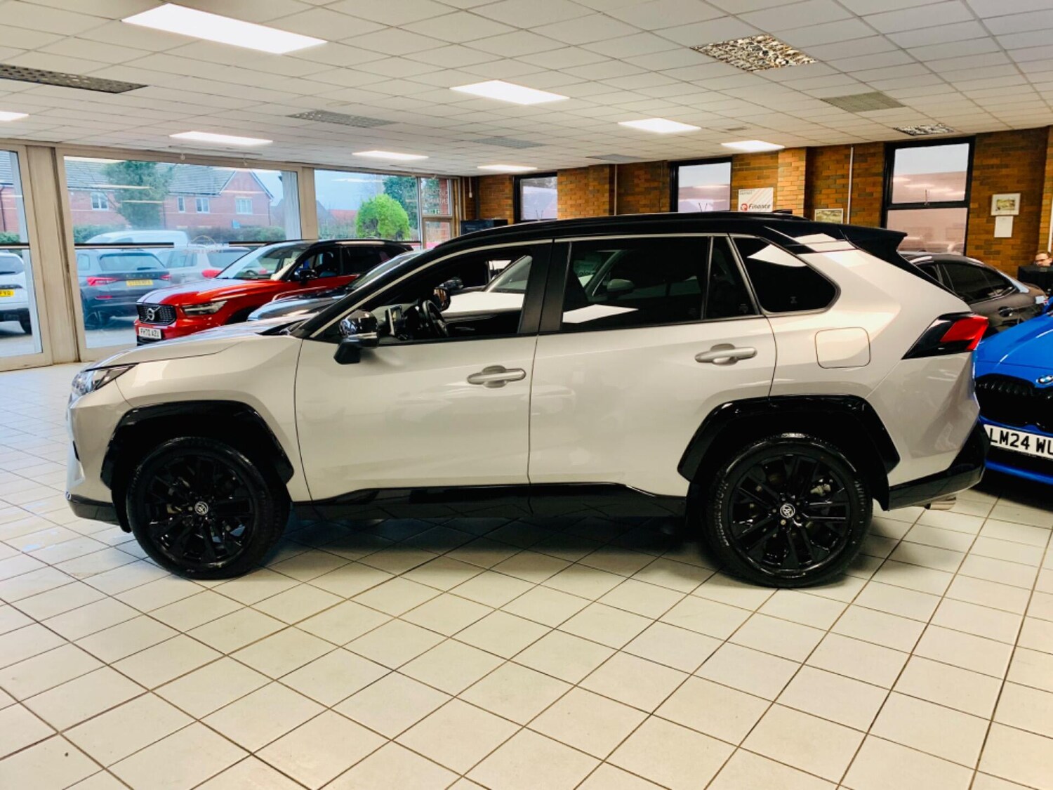 Used Toyota RAV4 2022 for sale - 77844675: Photo 10