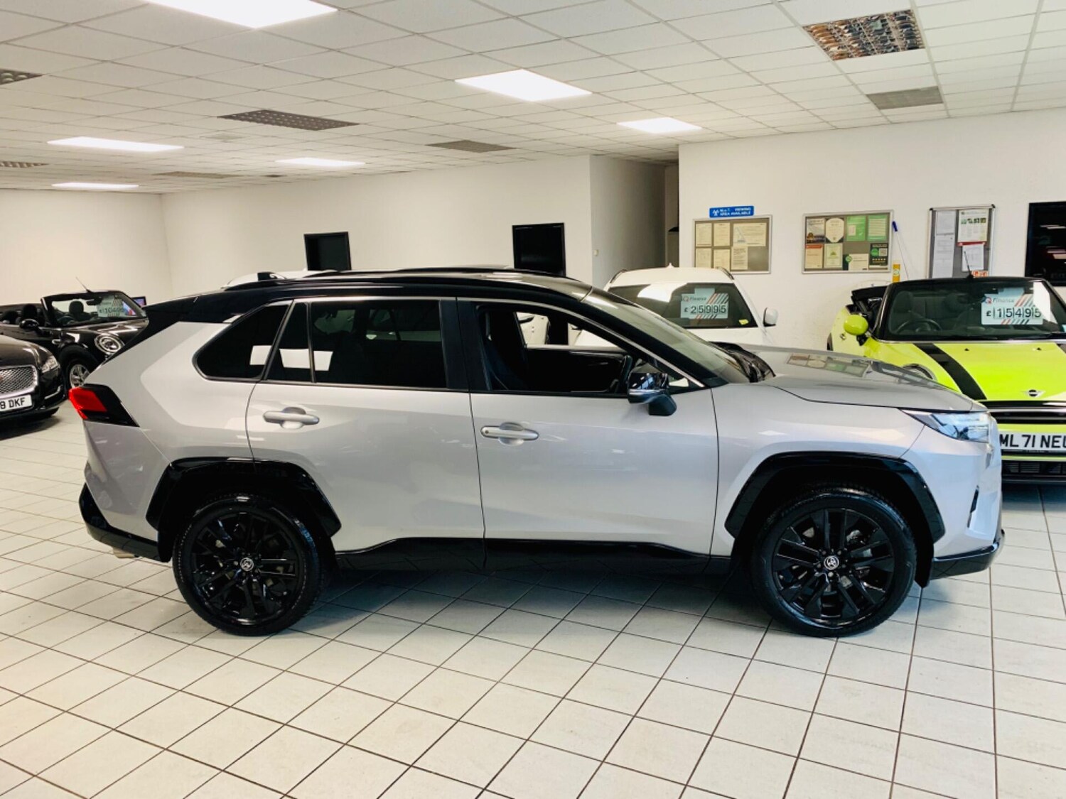 Used Toyota RAV4 2022 for sale - 77844675: Photo 6