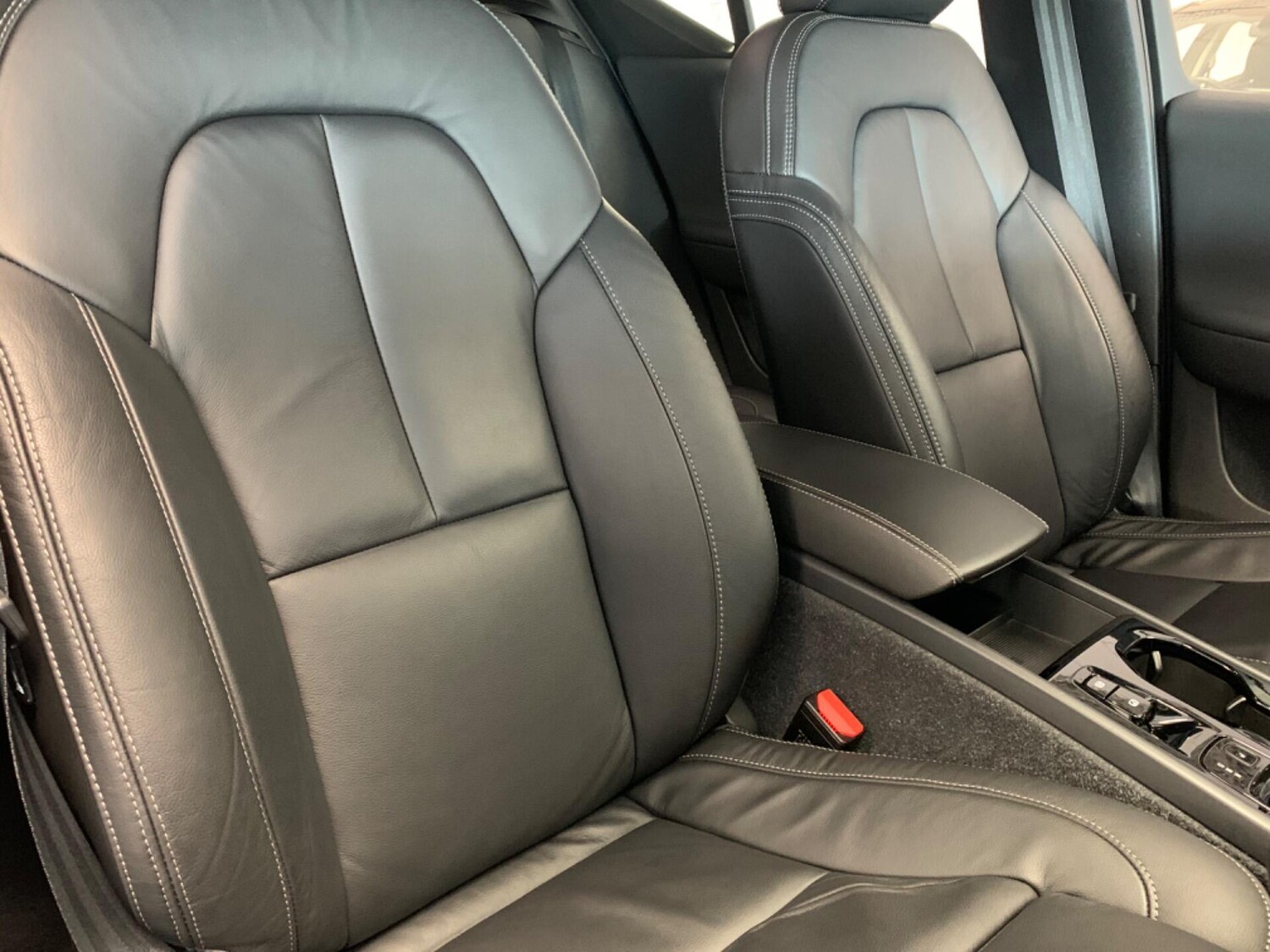 Used Volvo XC40 2022 for sale - 77844686: Photo 12