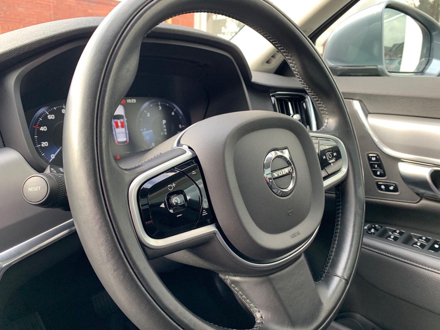 Used Volvo V90 2019 for sale - 77844681: Photo 15