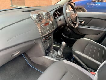 Used Dacia Sandero Stepway 2017 for sale - 79687395: Photo