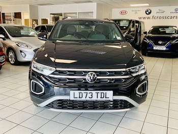 Used Volkswagen T-Roc 2024 for sale - 79620508: Photo