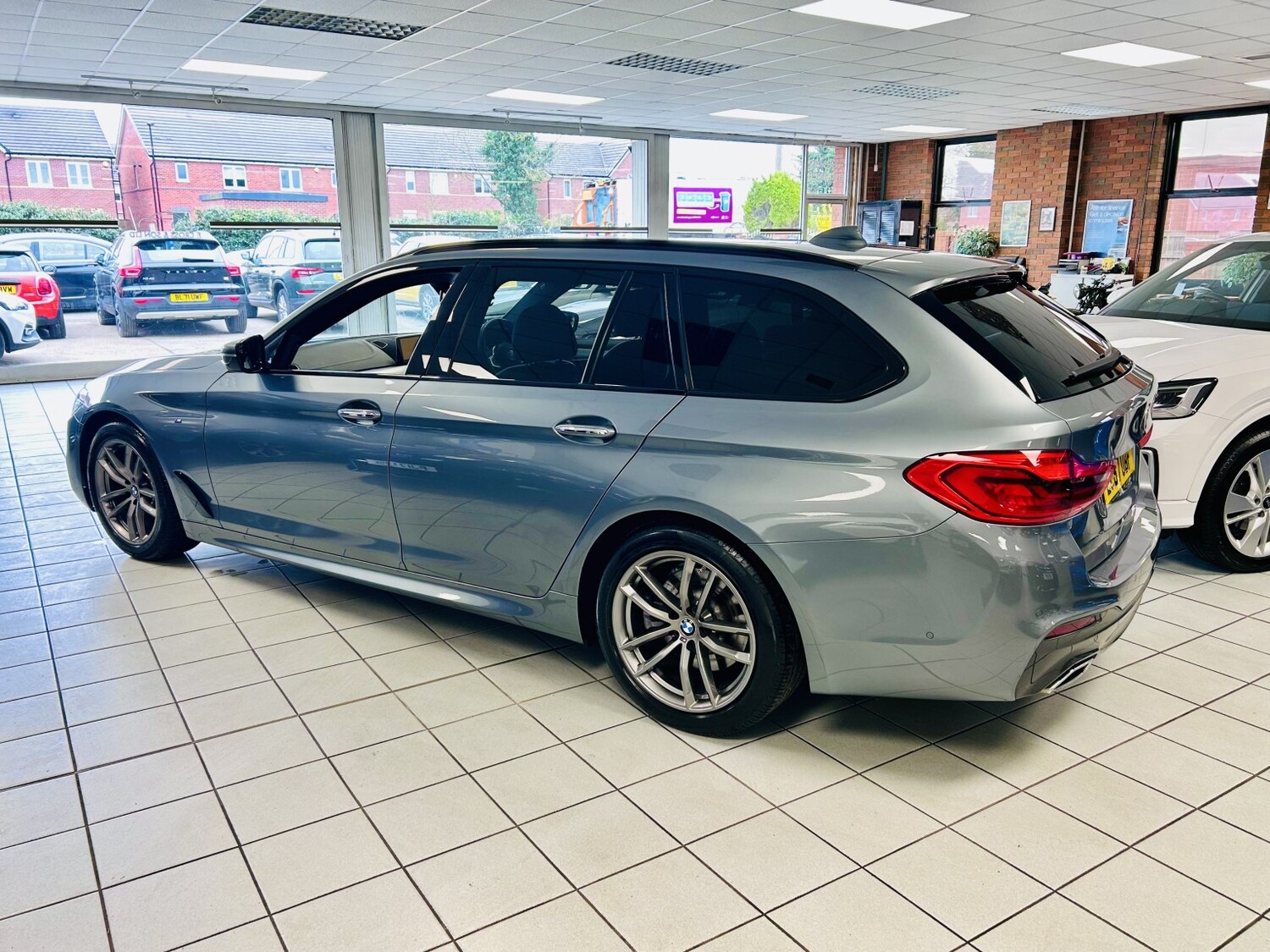 Used BMW 5 Series 2018 for sale - 78145853: Photo 10