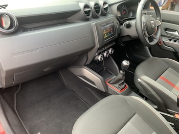 Used Dacia Duster 2019 for sale - 78932470: Photo