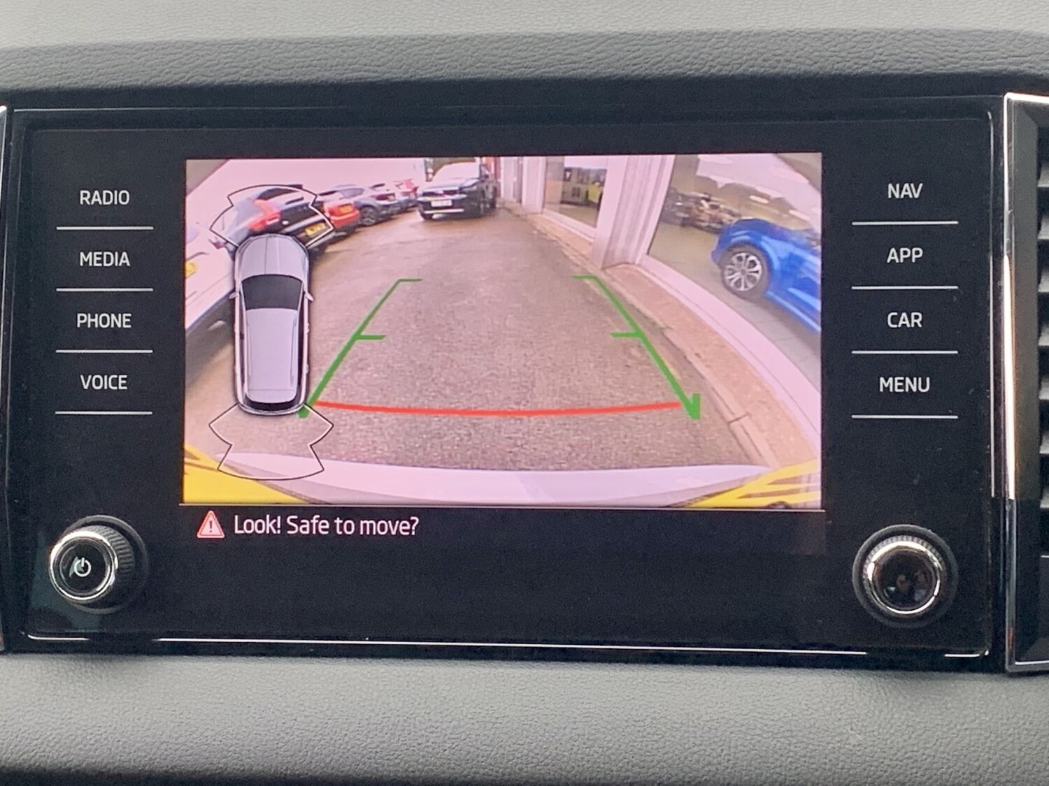 Used Skoda Karoq 2023 for sale - 77844895: Photo 16