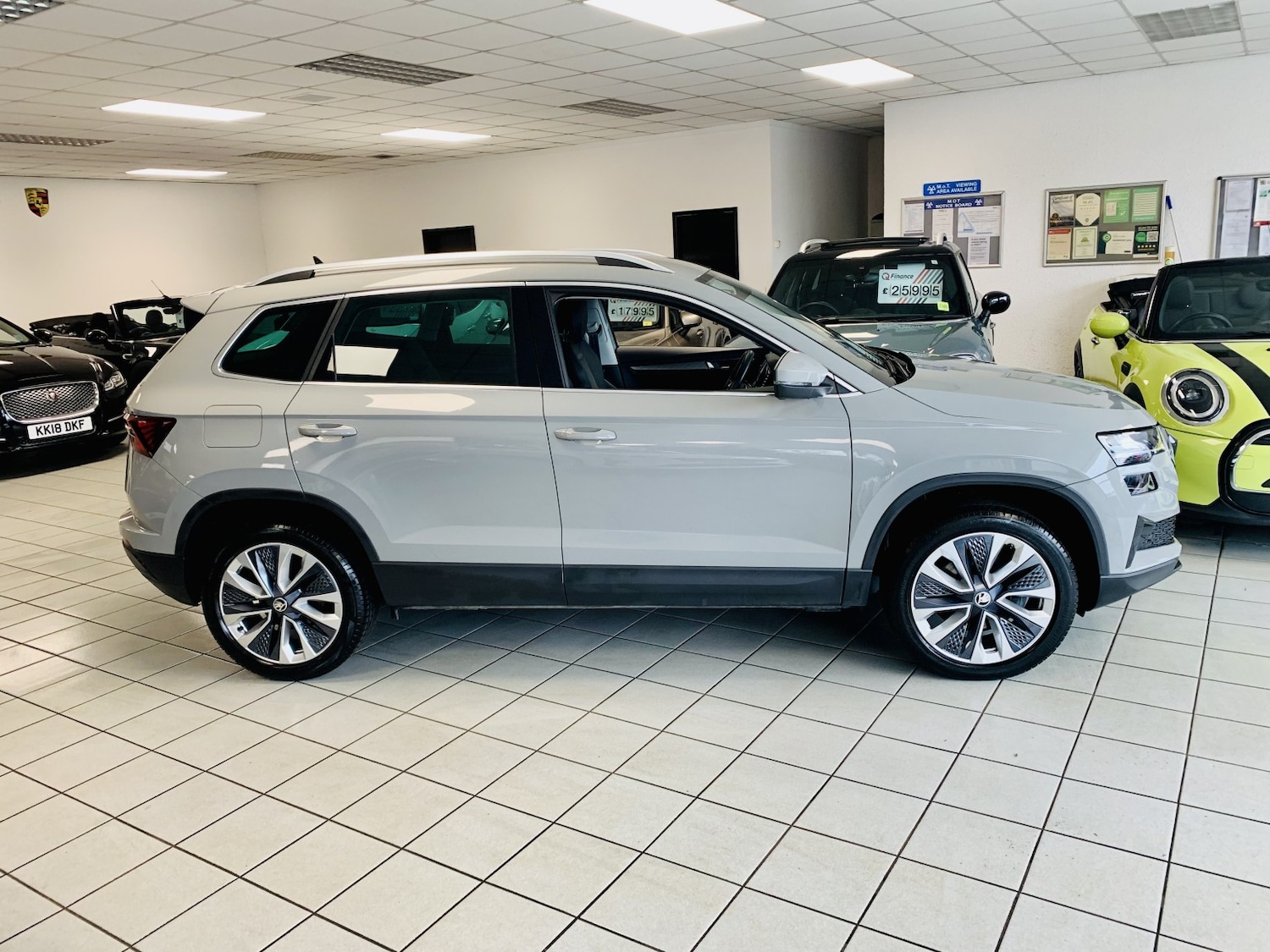 Used Skoda Karoq 2023 for sale - 77844895: Photo 5