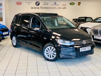 Used Volkswagen Touran 2018 for sale - 78427561: Photo