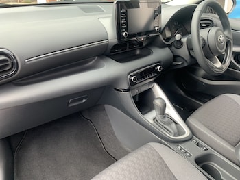 Used Toyota Yaris 2023 for sale - 79302245: Photo