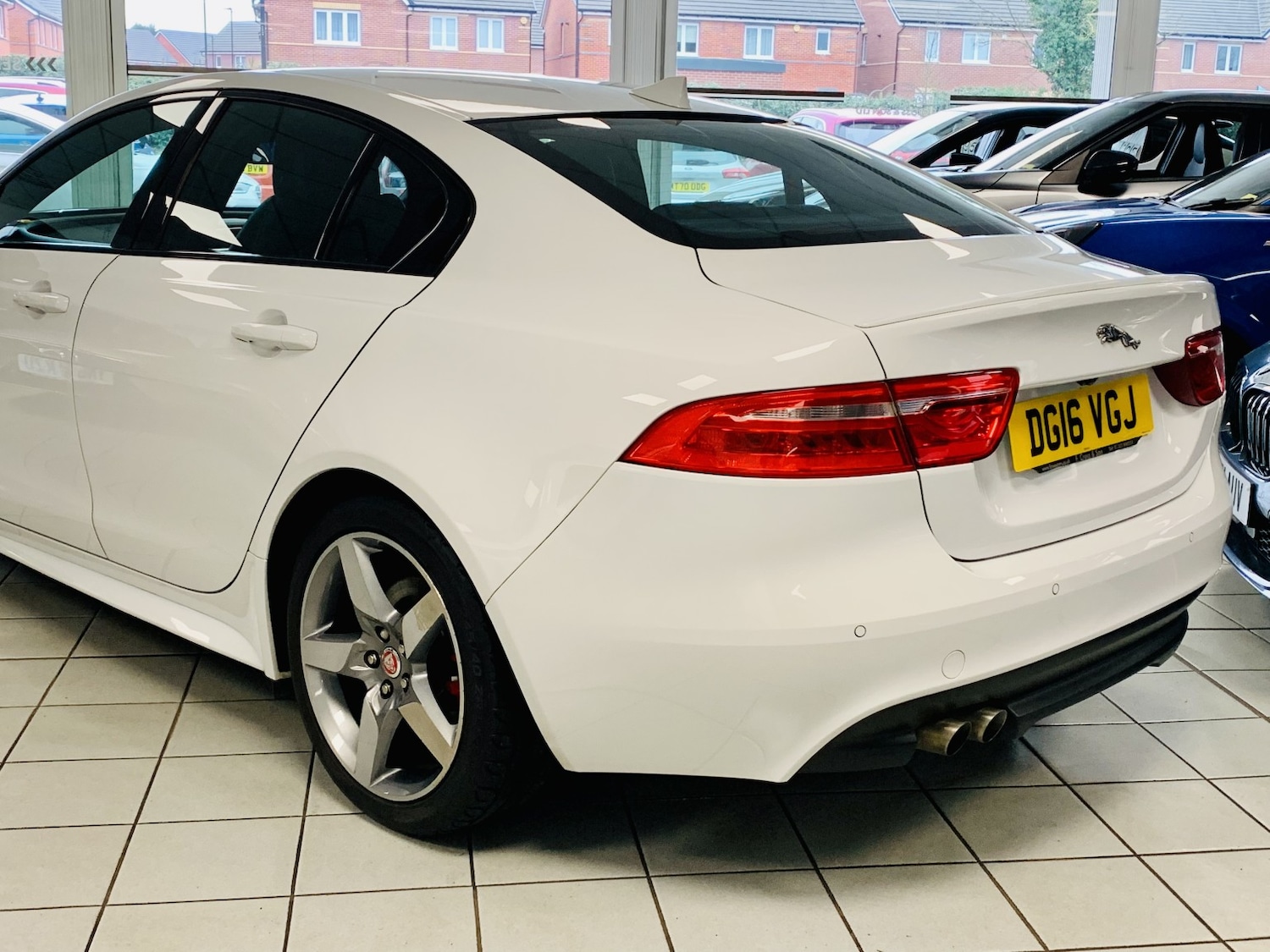 Used Jaguar XE 2016 for sale - 77844973: Photo 10