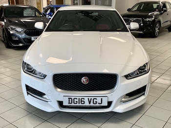 Used Jaguar XE 2016 for sale - 77844973: Photo