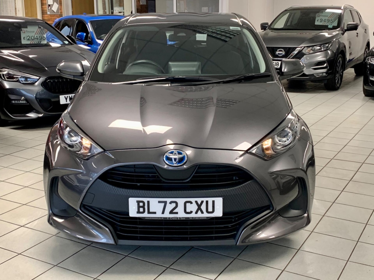 Used Toyota Yaris 2023 for sale - 77844680: Photo 2