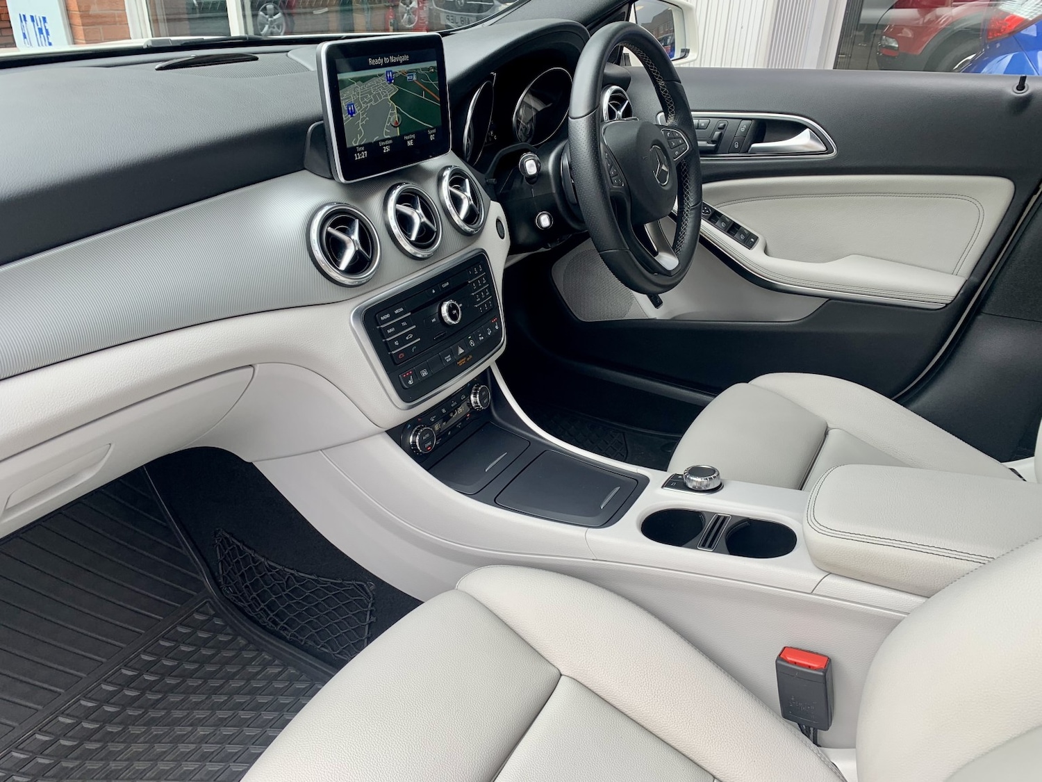 Used Mercedes-Benz GLA 2016 for sale - 78045593: Photo 2