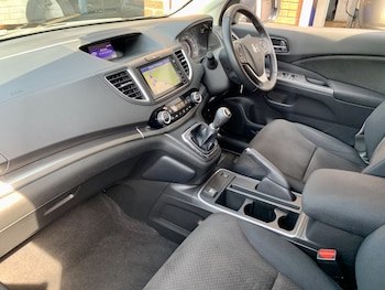 Used Honda CR-V 2017 for sale - 79323919: Photo