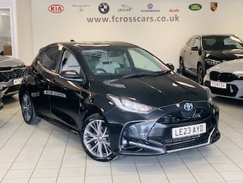 Used Toyota Yaris 2023 for sale - 79687372: Photo