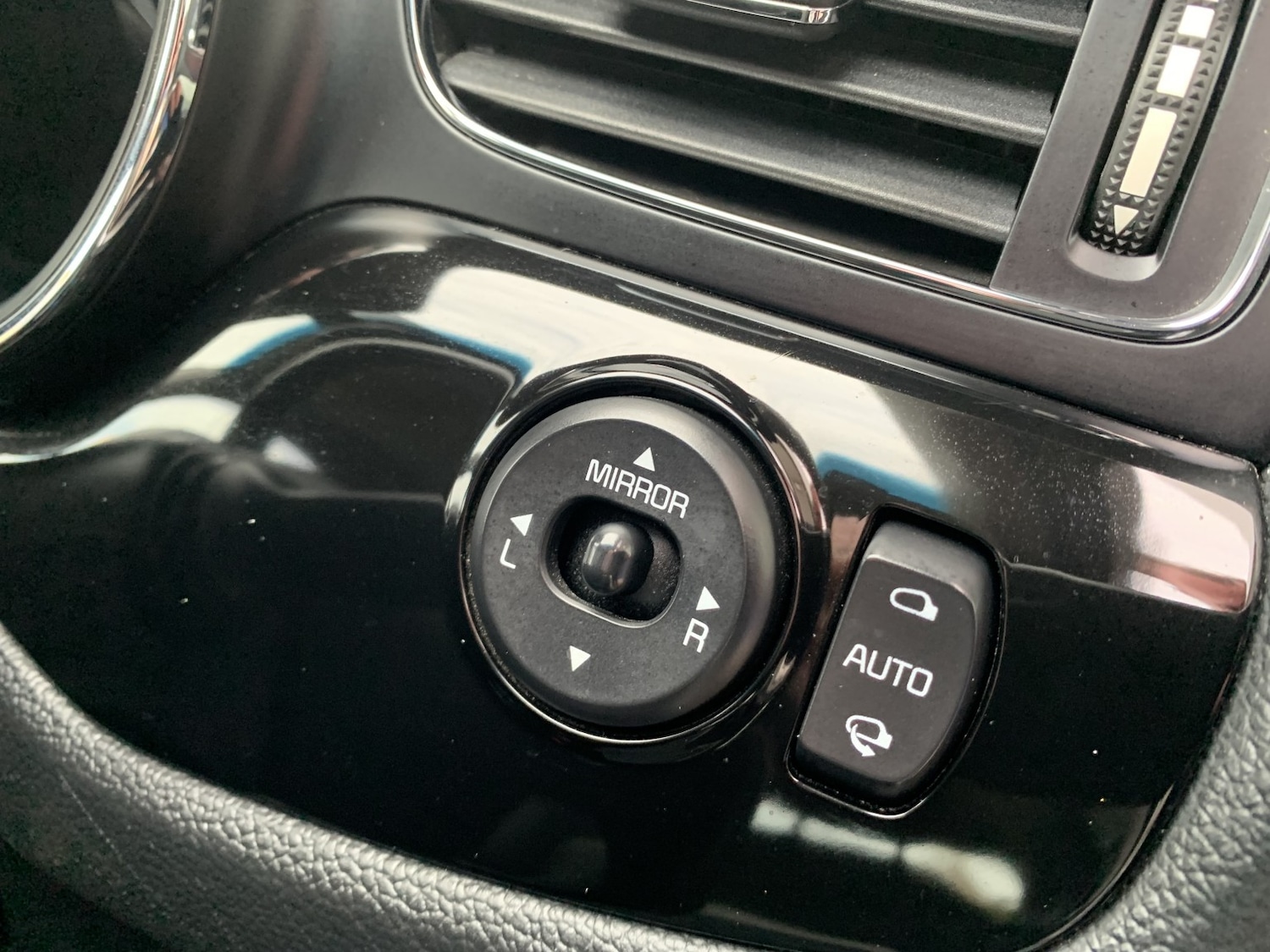 Used Kia Ceed 2015 for sale - 78031775: Photo 1