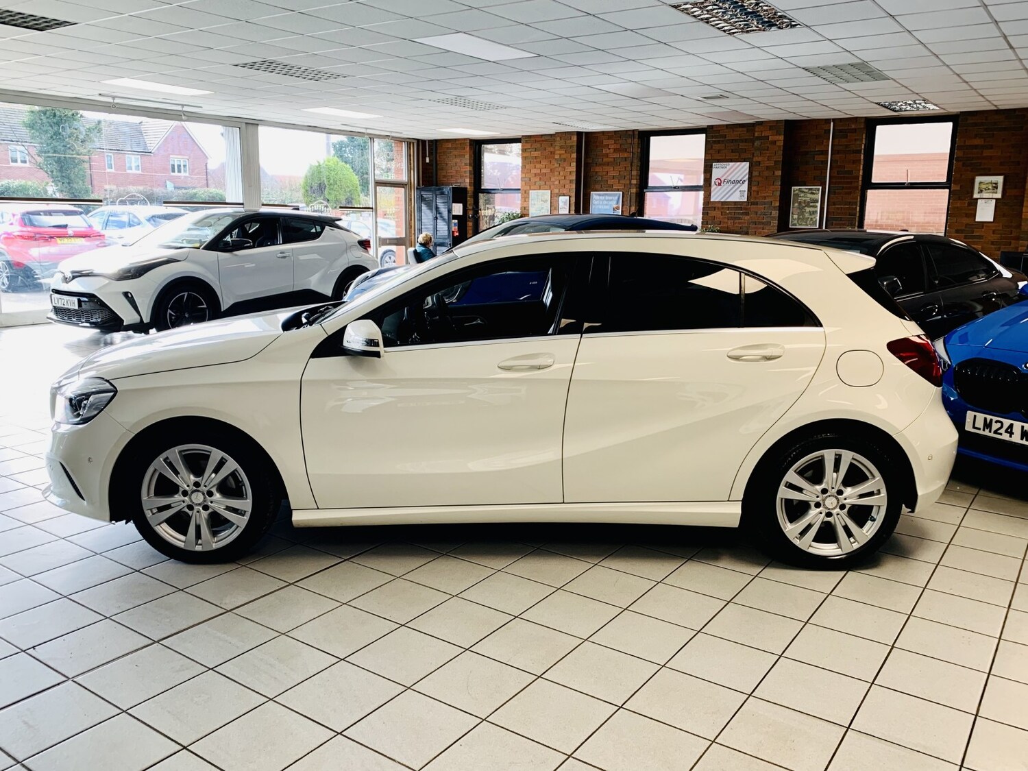 Used Mercedes-Benz A-Class 2017 for sale - 77844875: Photo 10