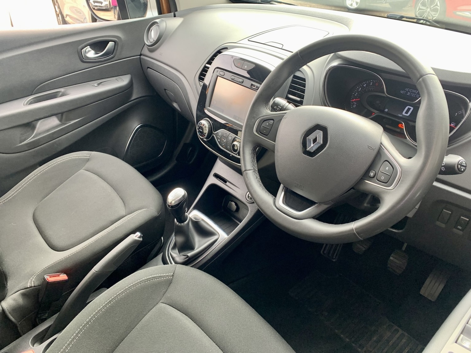 Used Renault Captur 2018 for sale - 78145903: Photo 13