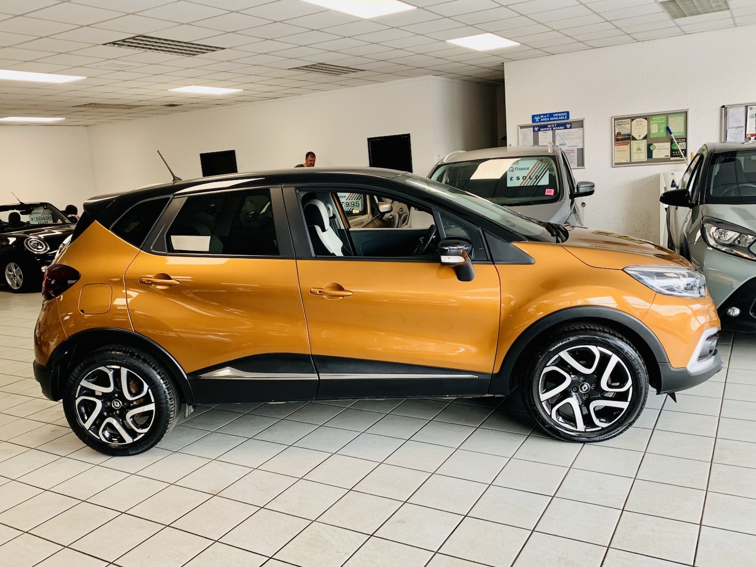 Used Renault Captur 2018 for sale - 78145903: Photo 6