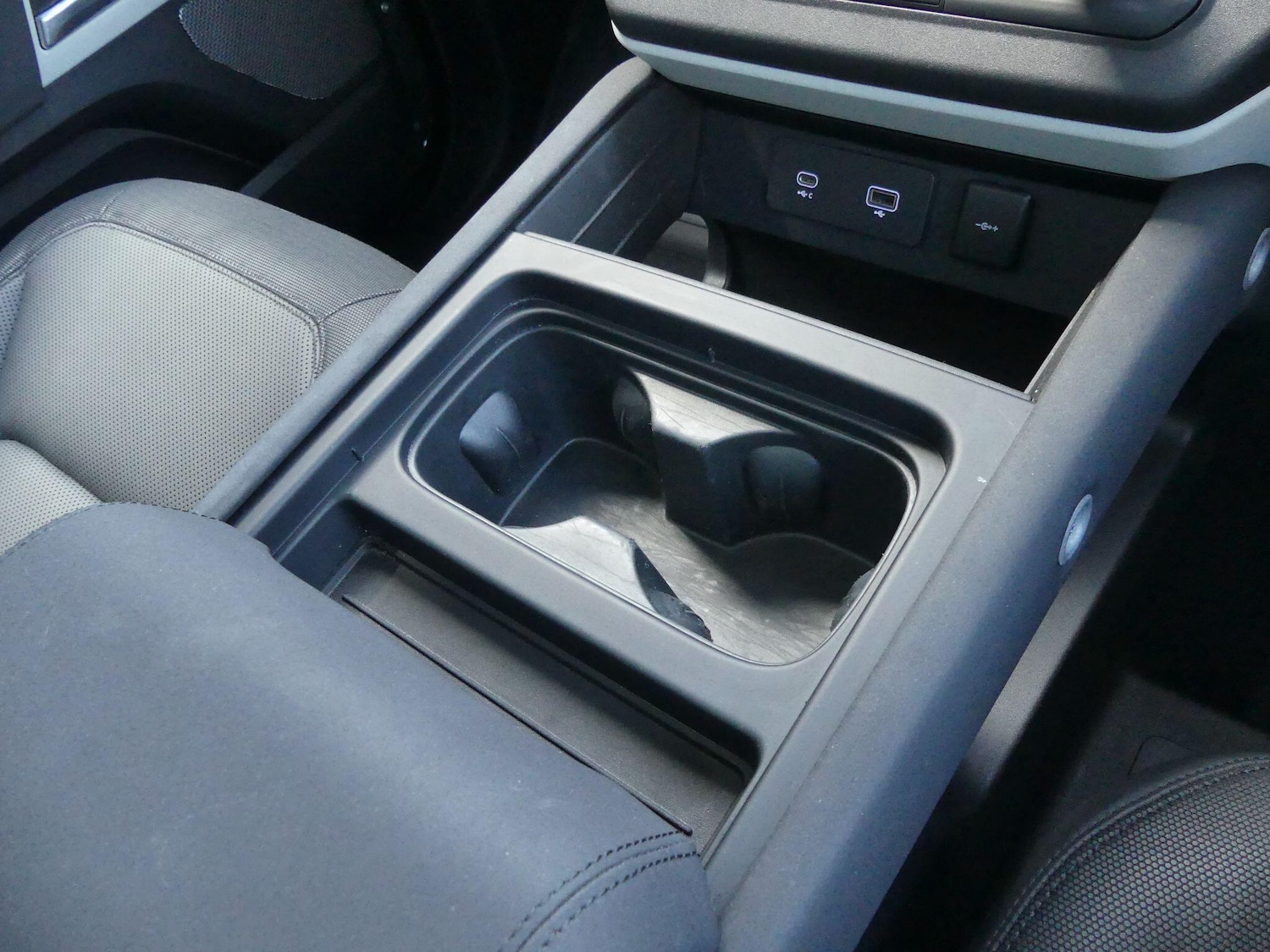 Used Land Rover Defender 2023 for sale - 78204767: Photo 15