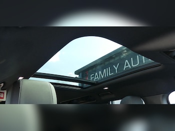 Used Land Rover Defender 2023 for sale - 78204767: Photo