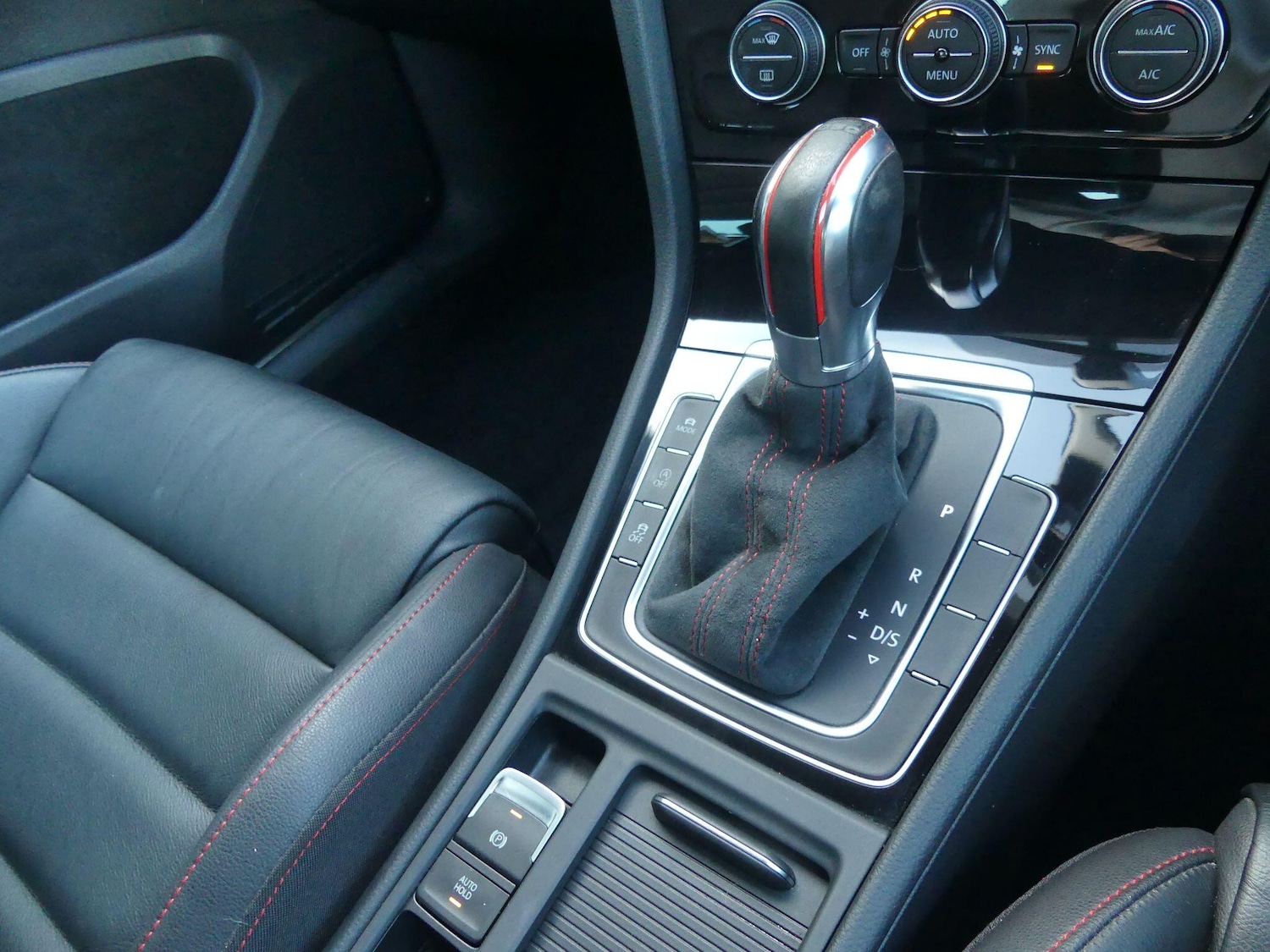 Used Volkswagen Golf 2017 for sale - 77344265: Photo 16