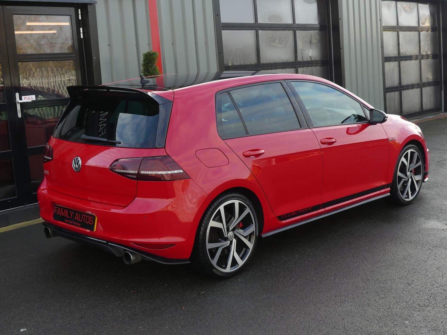 Used Volkswagen Golf 2017 for sale - 77344265: Photo 8