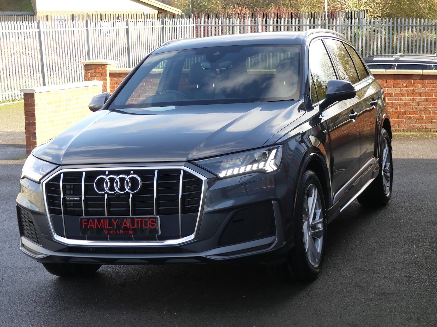 Used Audi Q7 2024 for sale - 76620523: Photo 3