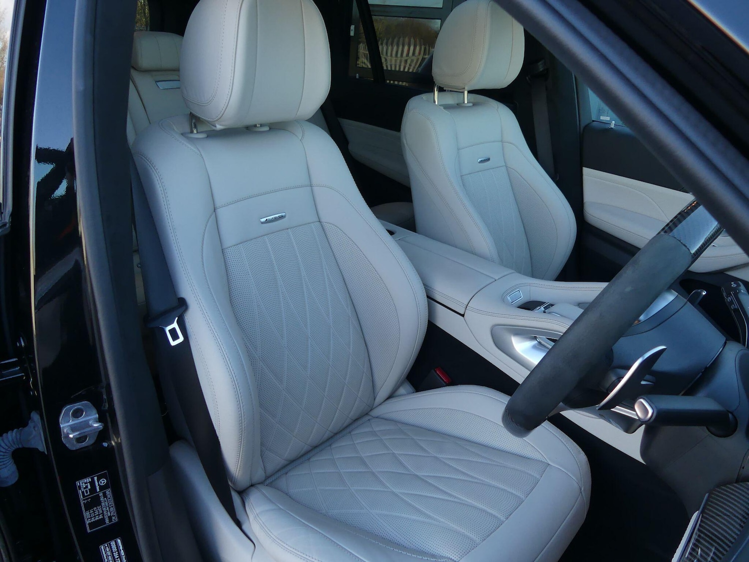 Used Mercedes-Benz GLS 2023 for sale - 77132021: Photo 17