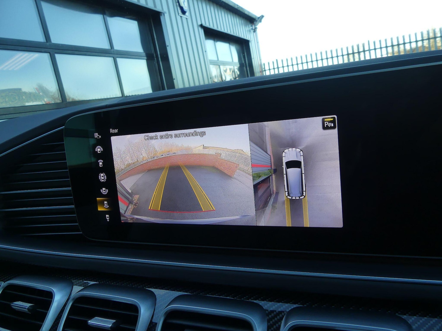 Used Mercedes-Benz GLS 2023 for sale - 77132021: Photo 26