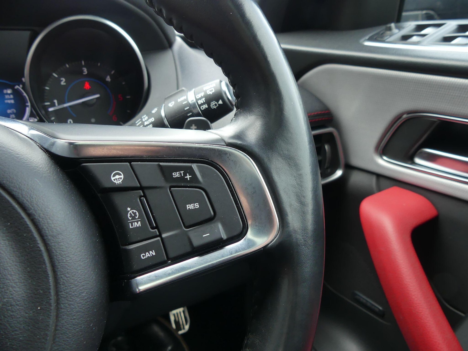 Used Jaguar F-Pace 2016 for sale - 77854088: Photo 21