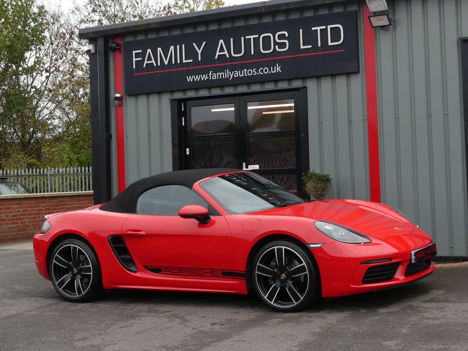 Used Porsche 718 Boxster 2020 for sale - 76432101: Photo 14