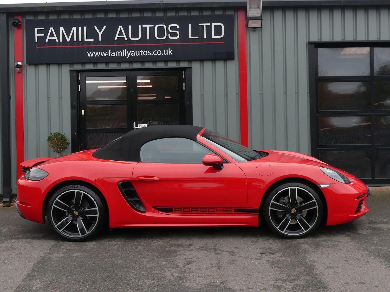 Used Porsche 718 Boxster 2020 for sale - 76432101: Photo 15