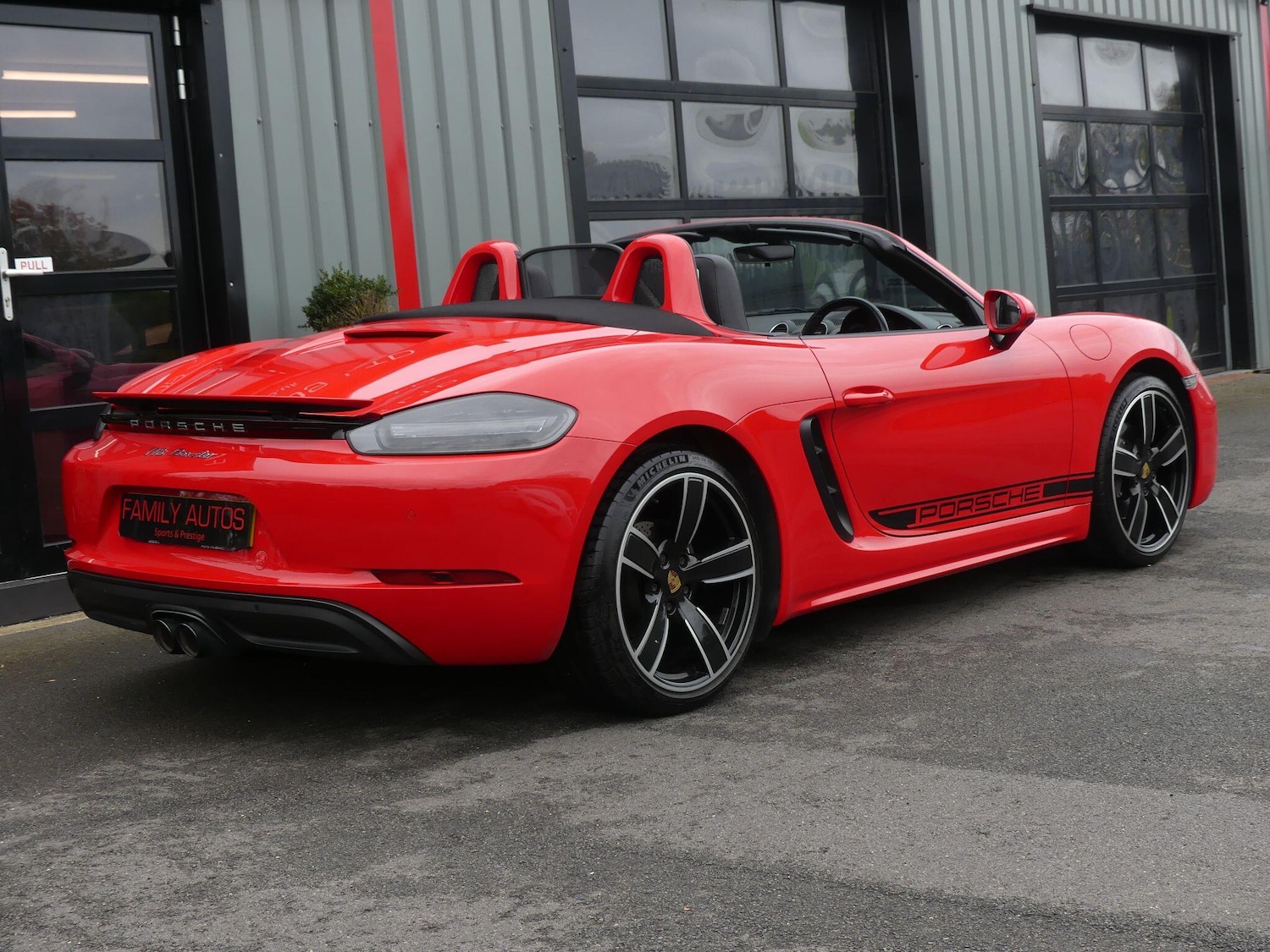Used Porsche 718 Boxster 2020 for sale - 76432101: Photo 8