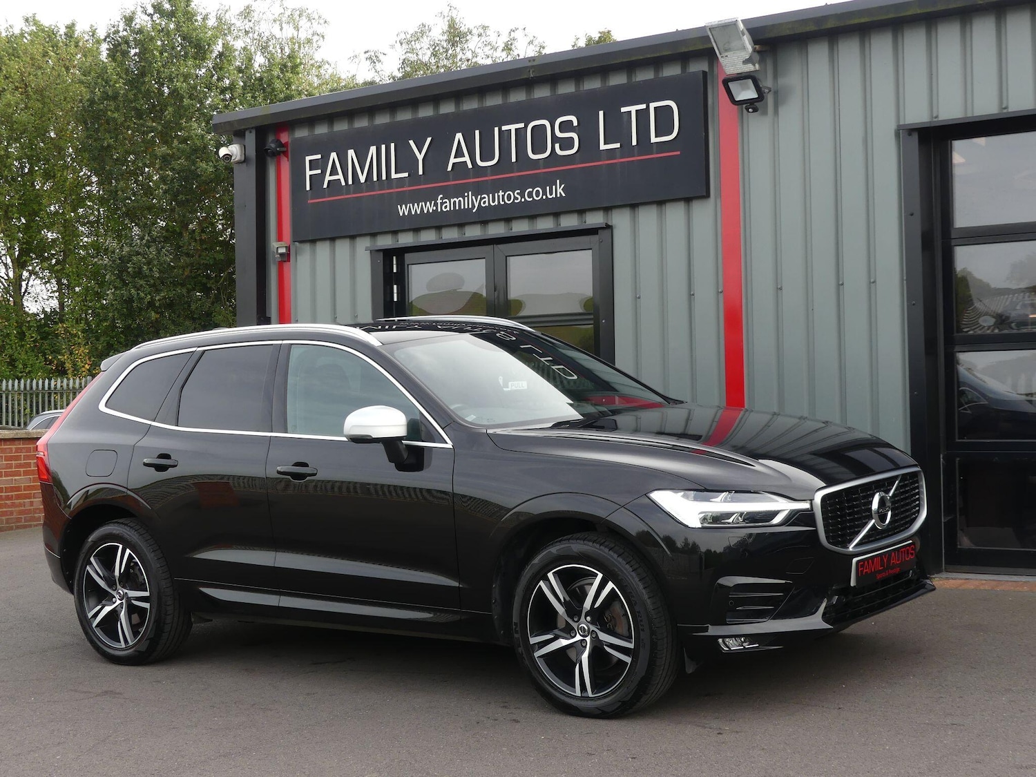 Used Volvo XC60 2018 for sale - 77658543: Photo 5